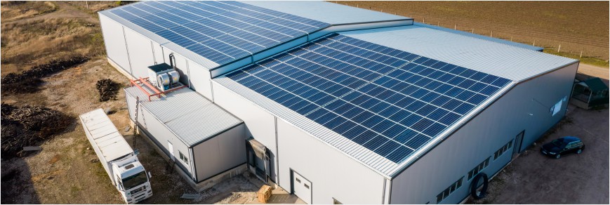 Eficienta energetica in depozite si hale: solutii cu panouri fotovoltaice