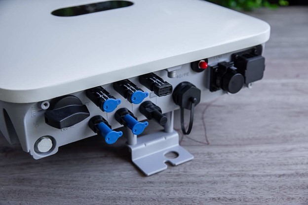 Conexiueni invertor solar