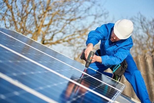 Fixare panuri fotovoltaice