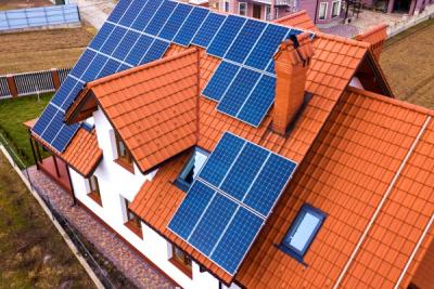 Ce este un sistem fotovoltaic hibrid si ce avantaje are