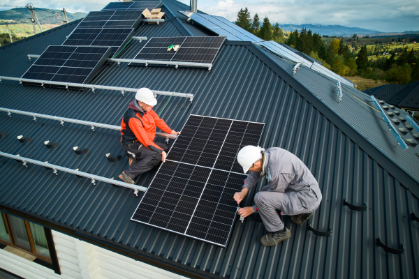 Cum te poti inrola ca instalator de fotovoltaice in programul REPowerEU 2024